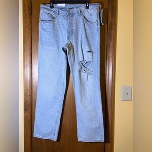 NWT H&M Women’s Button Fly 90’s Boyfriend Straight Jeans